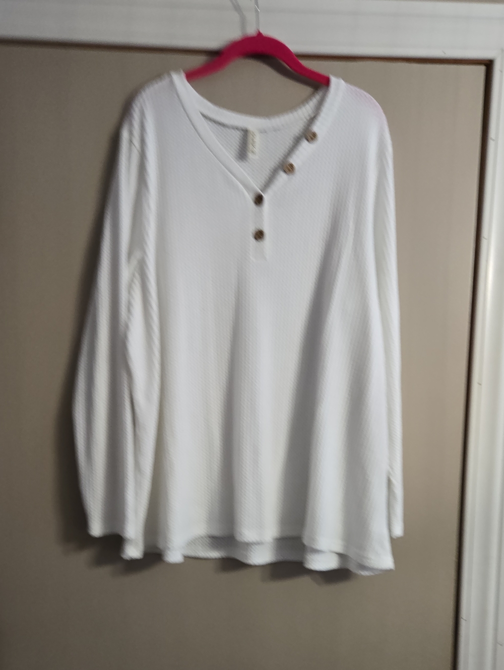 Women's White Long Sleeve V-Neck Waffle Knit Top with Button Detail
